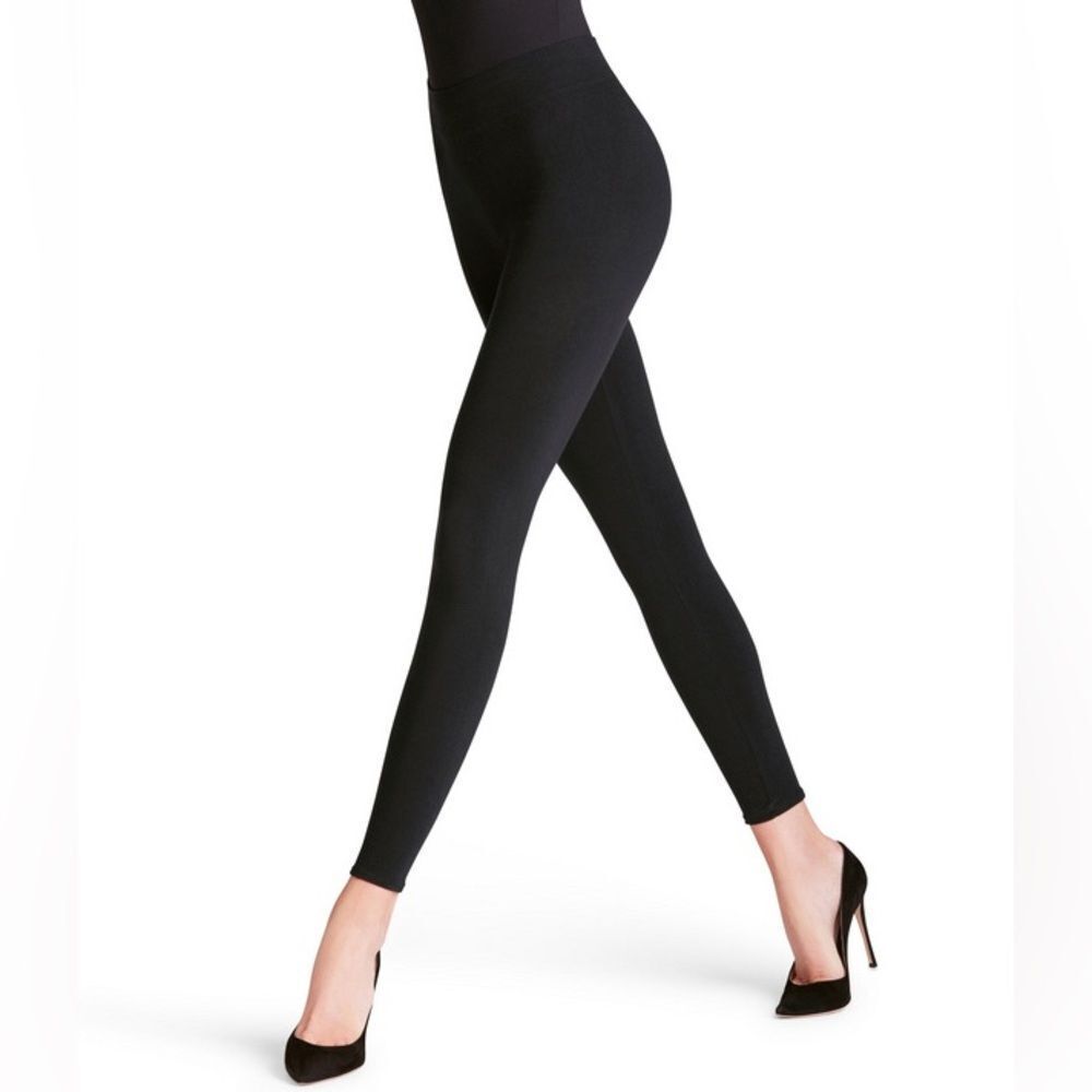 Falke Seamless Black Leggings. Small. NEW WITH TAGS.